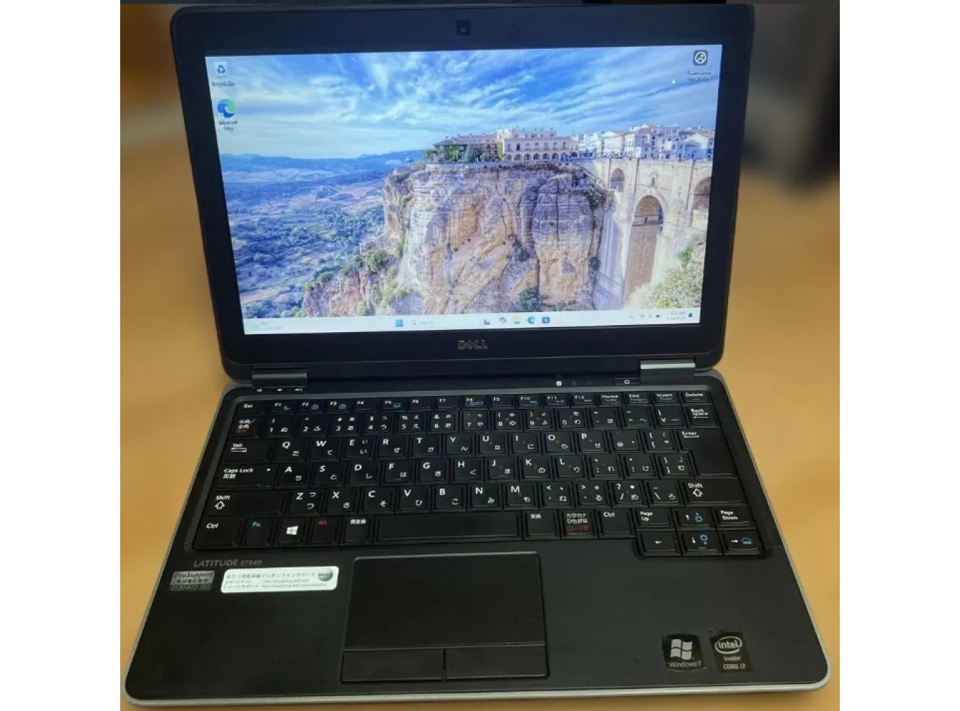 Dell Latitude E7240 Intel Core i7 13in 8GB / 128GB Dell Latitude E7240 Intel Core i7 13in 8GB / 128GB